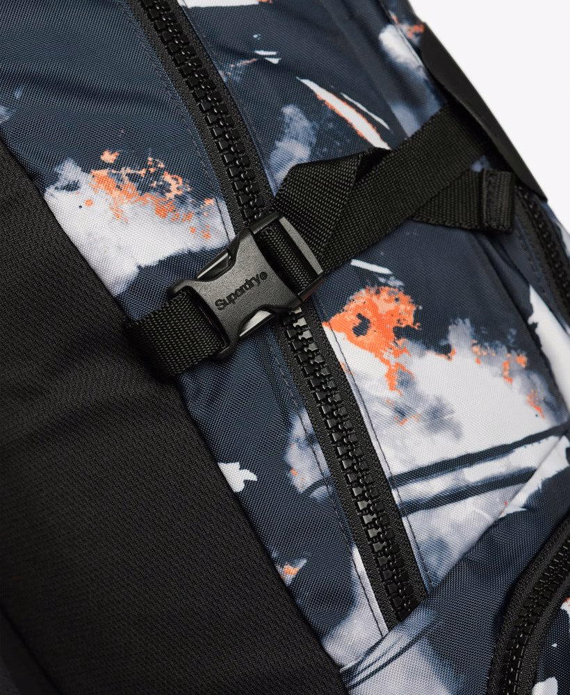 アウトドア用28Lバックパック