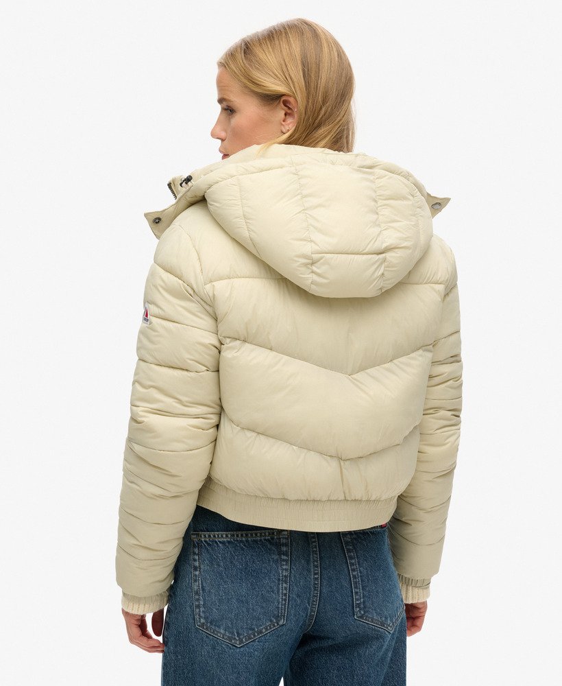 ペリカンのフジ クロップド フードジャケット