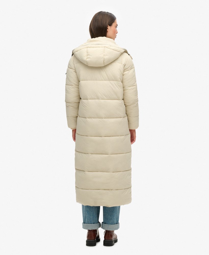 ペリカンのリップストップロングラインパファージャケット