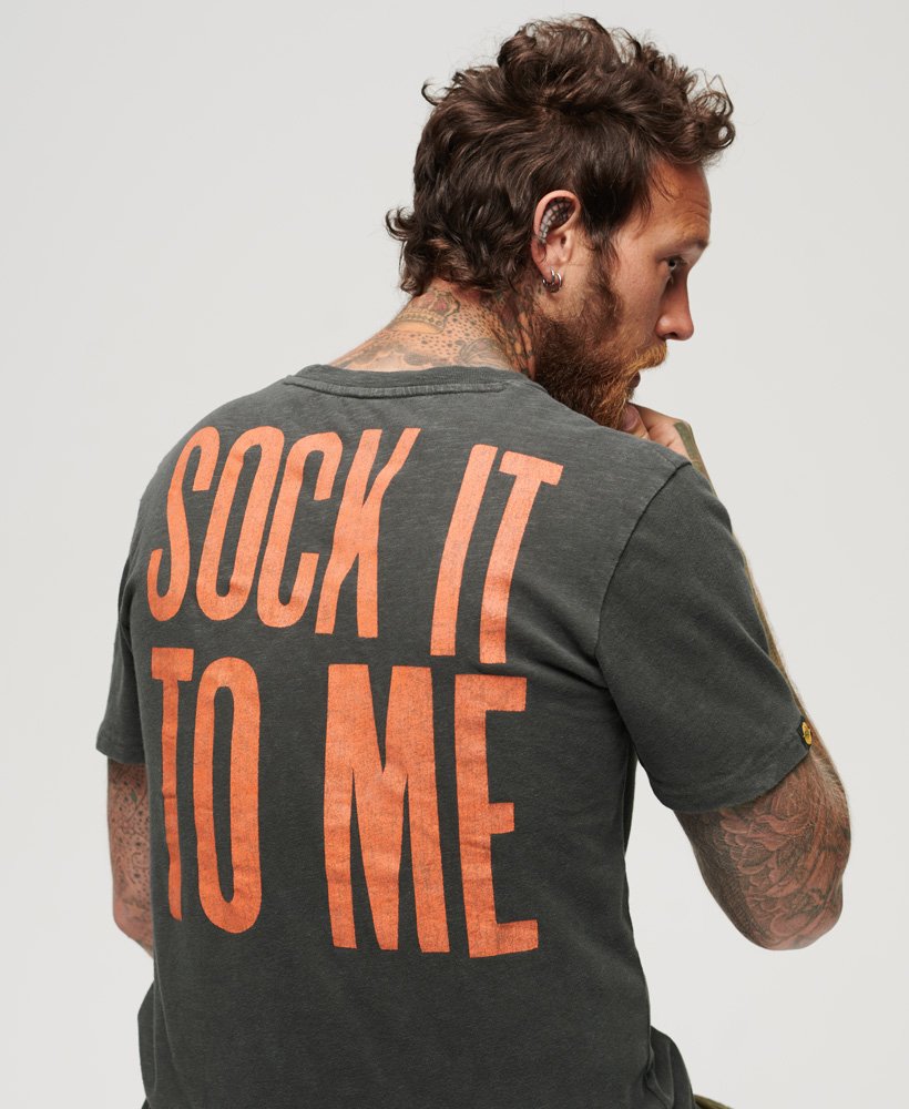 70年代ローファイグラフィックバンドtシャツ(ウォッシュドブラックスラブ)