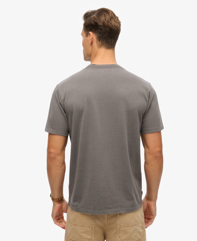 ダークスレートグレーのオーバーダイロゴルーズtシャツ