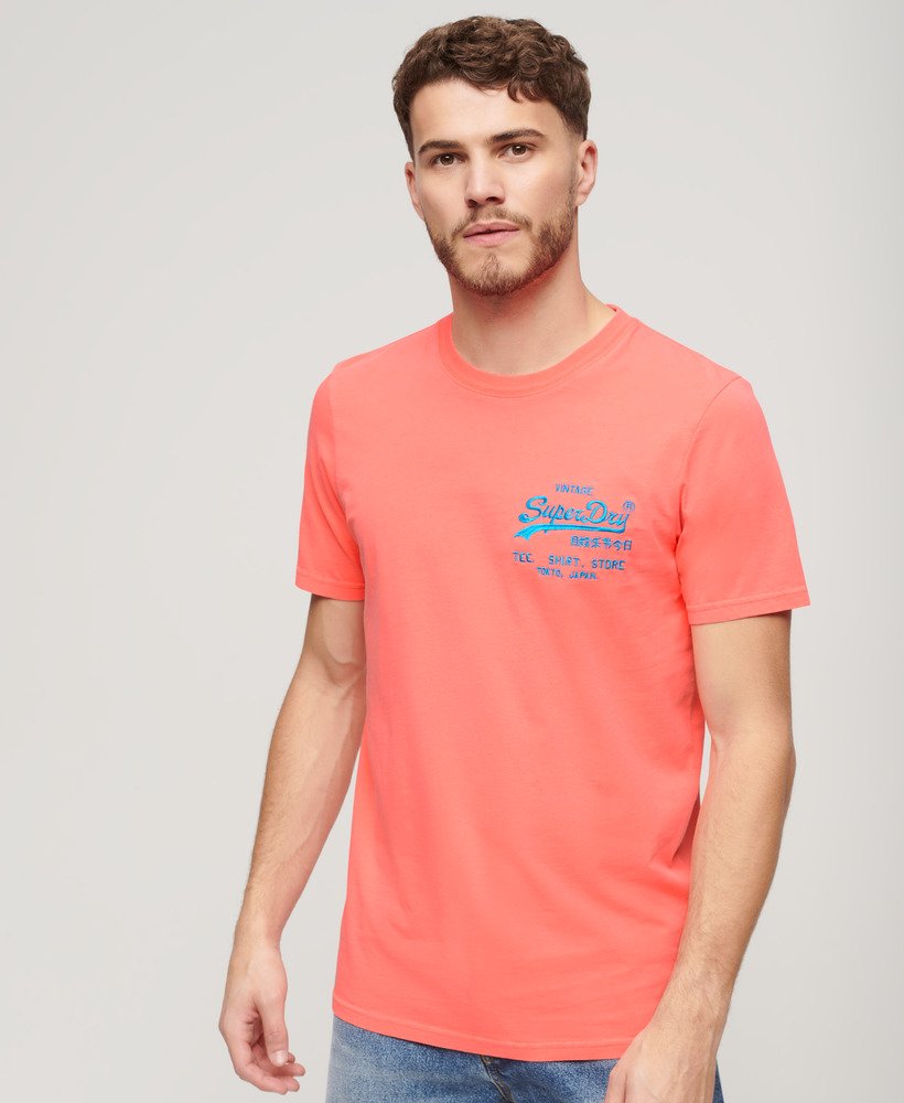 ネオンレッドのネオンヴィンテージロゴtシャツ