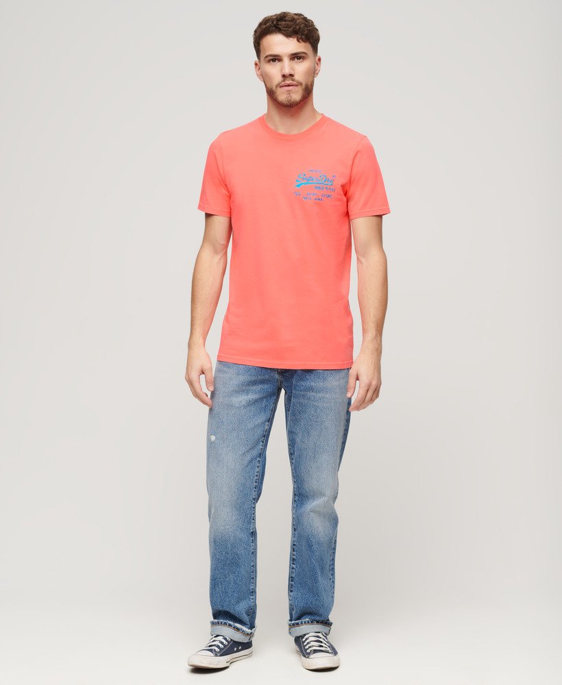 ネオンレッドのネオンヴィンテージロゴtシャツ