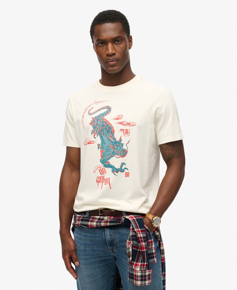 superdry x コモドカイラッシュドラゴンtシャツ(新チョークホワイト)