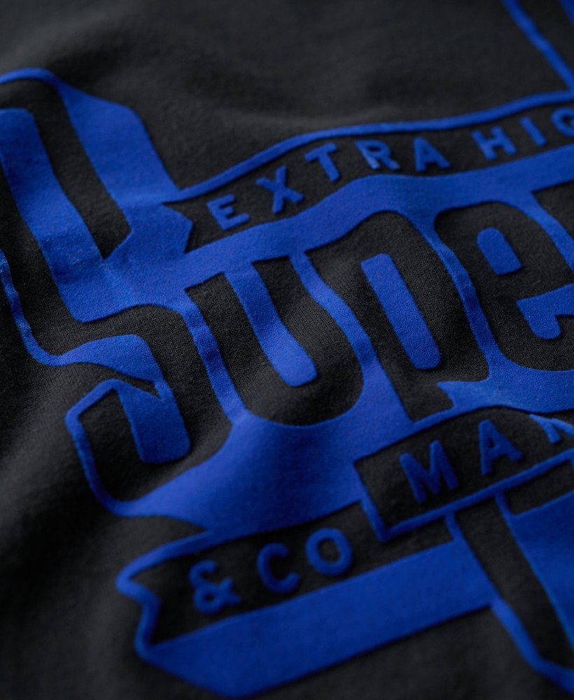 ネロブラックマールのフロックフェードグラフィックtシャツ