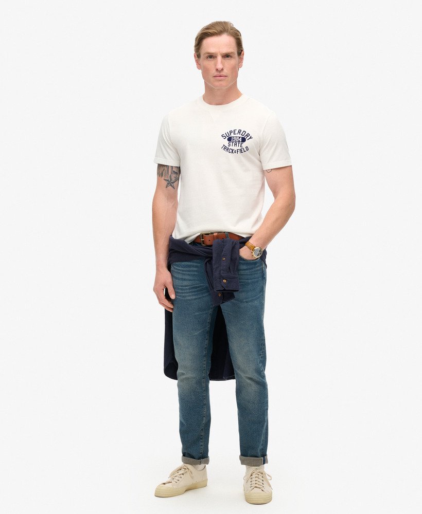 トラックフィールドグラフィックtシャツ(ニューチョークホワイト)