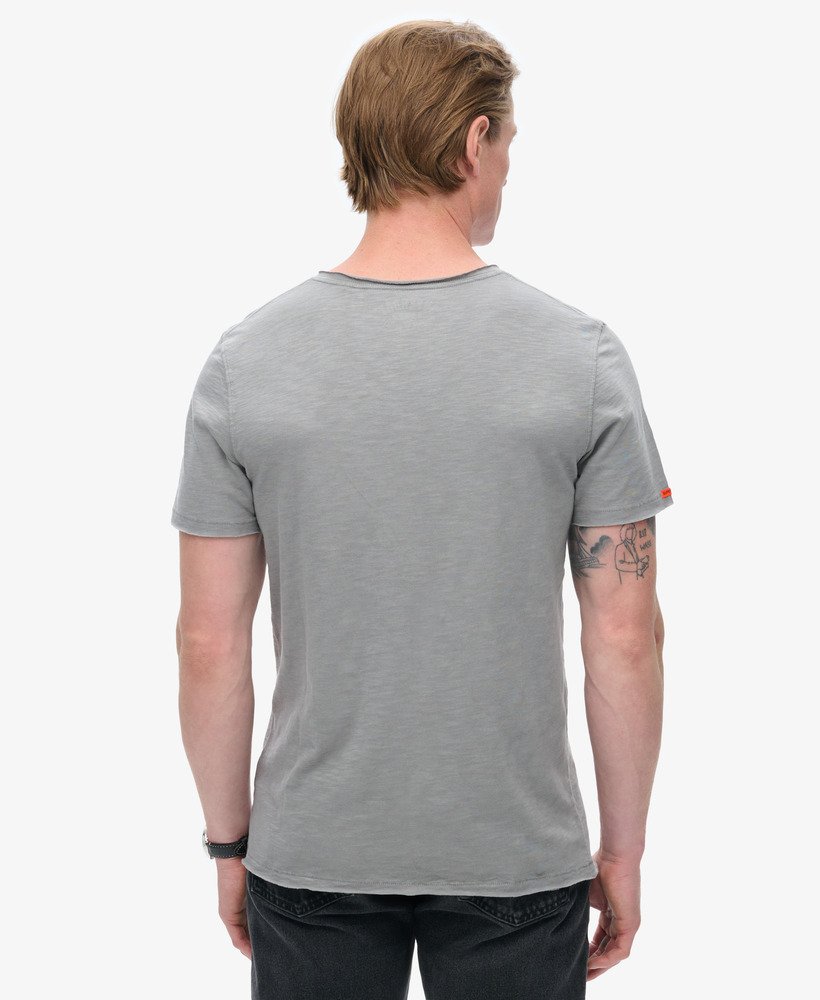 スティープルグレーのローエッジスラブvネックtシャツ