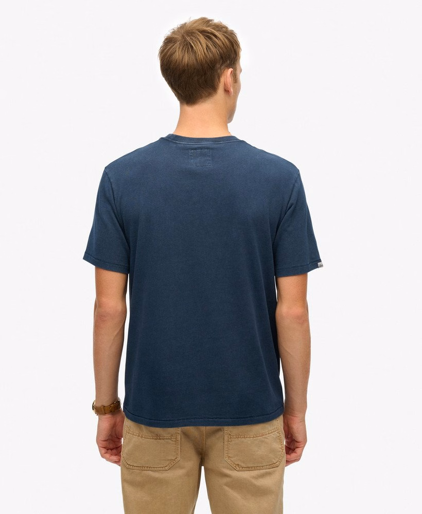 ヴィンテージアスレチックエッセンシャルグラフィックTシャツ