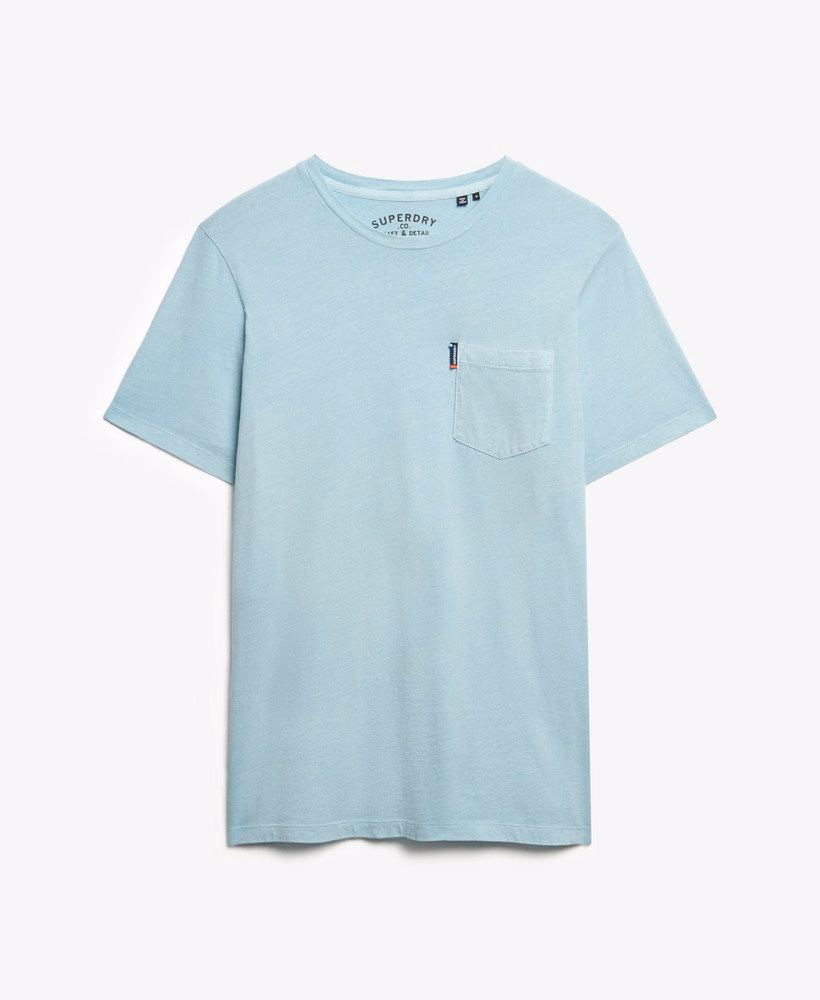 定番のポケット付きTシャツ