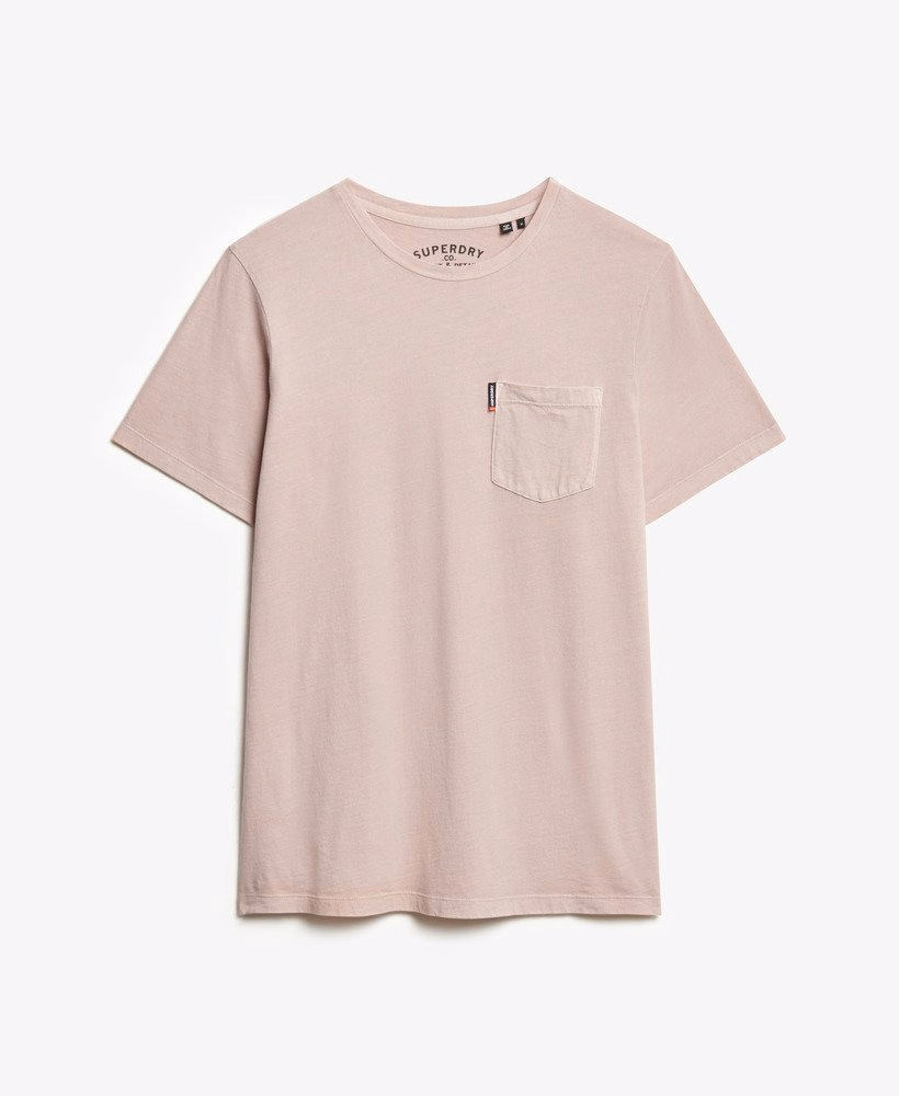 定番のポケット付きTシャツ