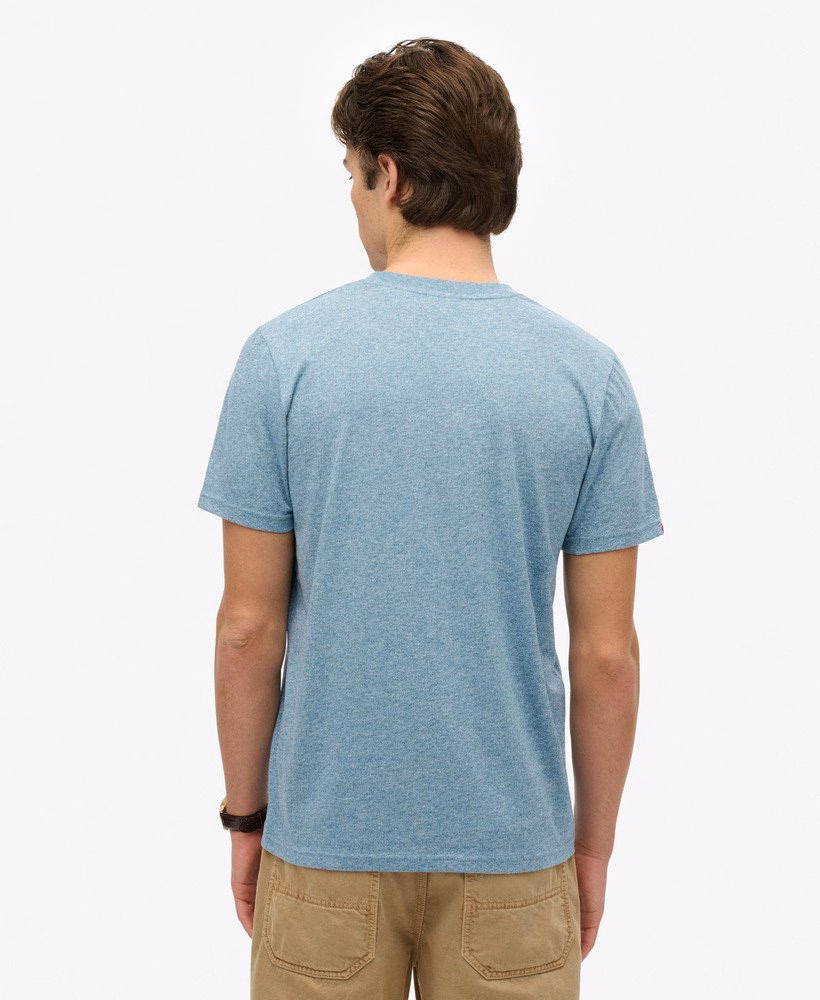定番のアウトドアTシャツ