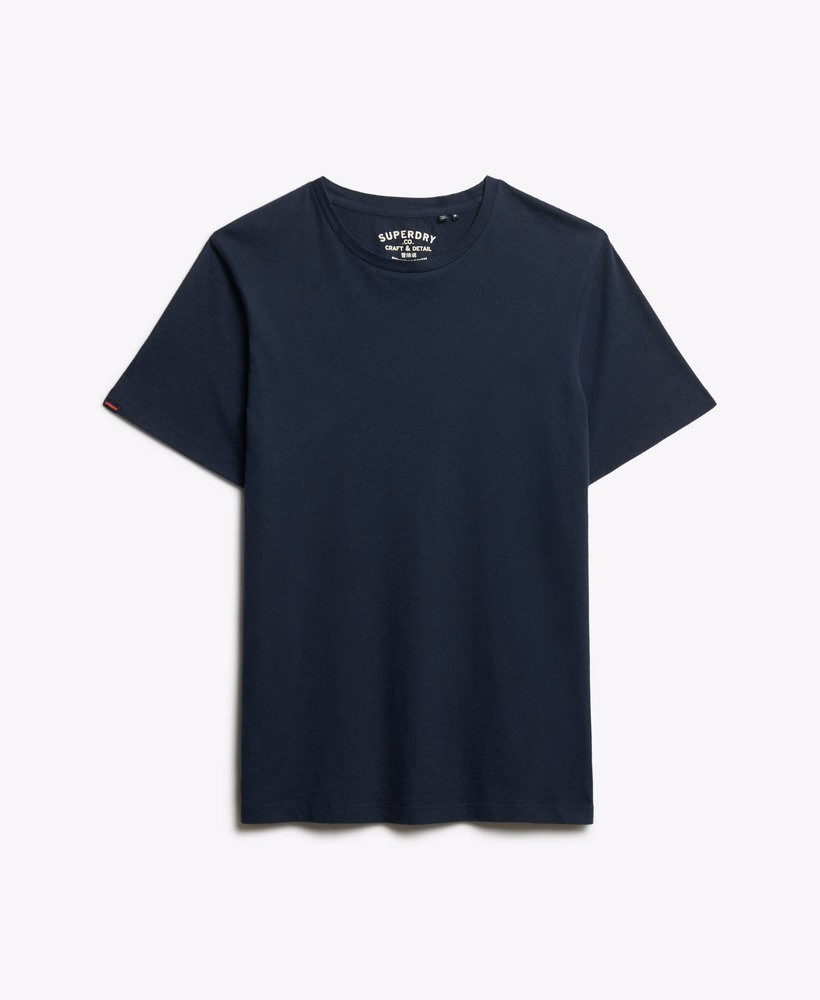 定番のエッセンシャルTシャツ