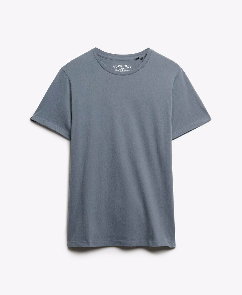 定番のエッセンシャルTシャツ