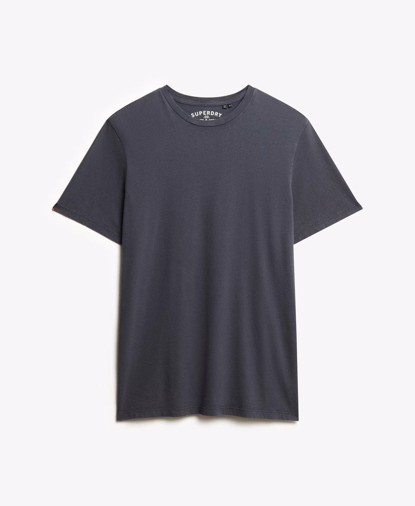 定番のエッセンシャルTシャツ