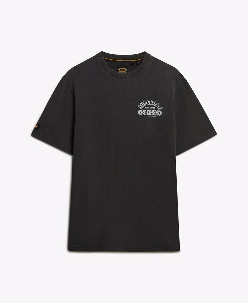 レコードレーベルの特大Tシャツ