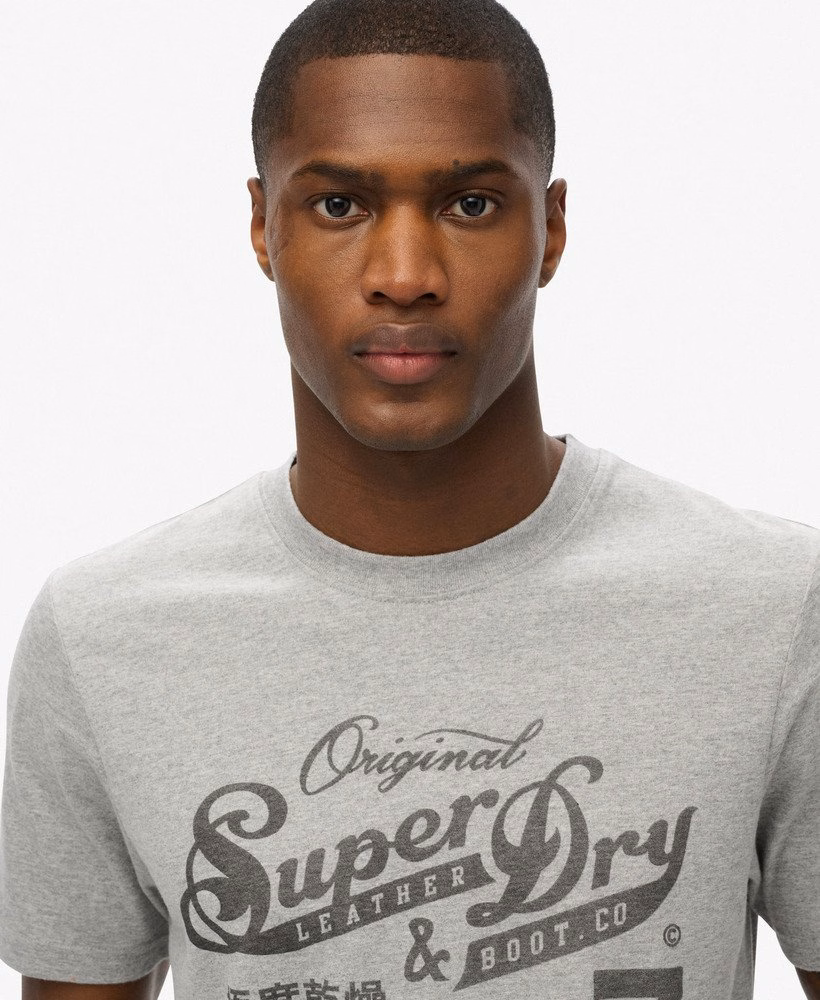 Leather & Boot Co スクリプト Tシャツ