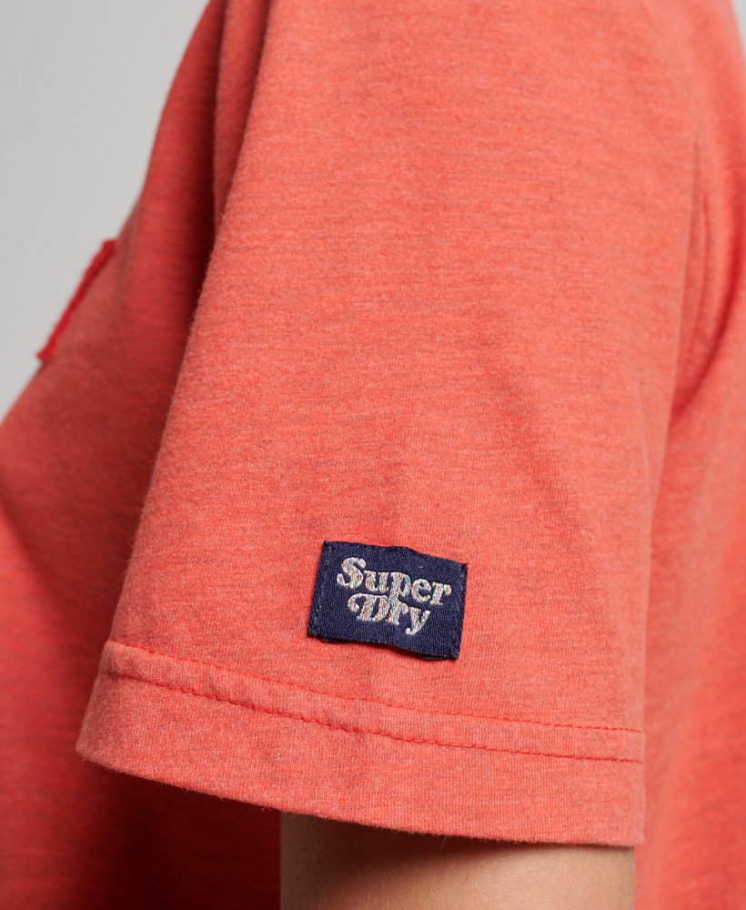 ヴィンテージ スタック グラフィック tシャツ(カイエンピンク)