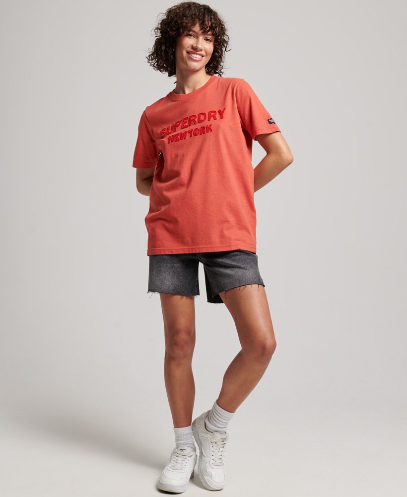 ヴィンテージ スタック グラフィック tシャツ(カイエンピンク)