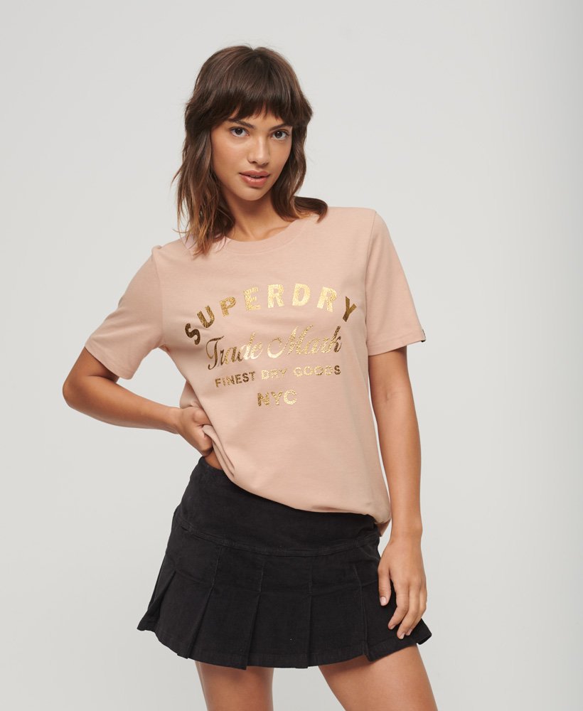 ヴィンテージブラッシュピンクのラグジュアリーメタリックロゴtシャツ
