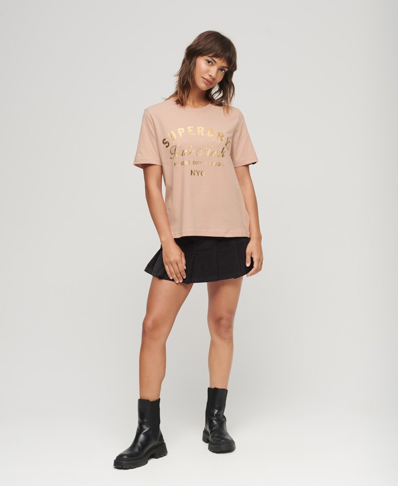 ヴィンテージブラッシュピンクのラグジュアリーメタリックロゴtシャツ