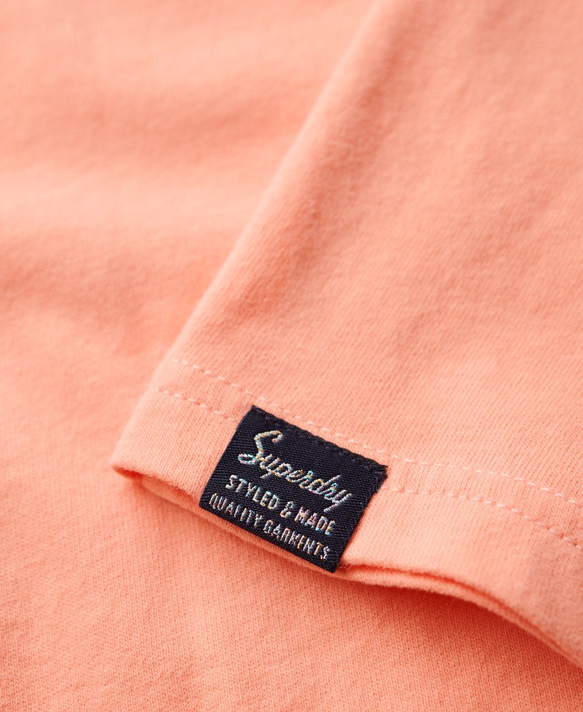 パパイヤパンチピンクのエンボス加工リラックスtシャツ