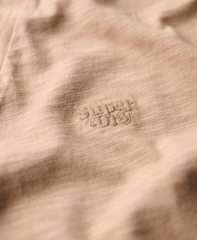スラブ刺繍入りVネックTシャツ