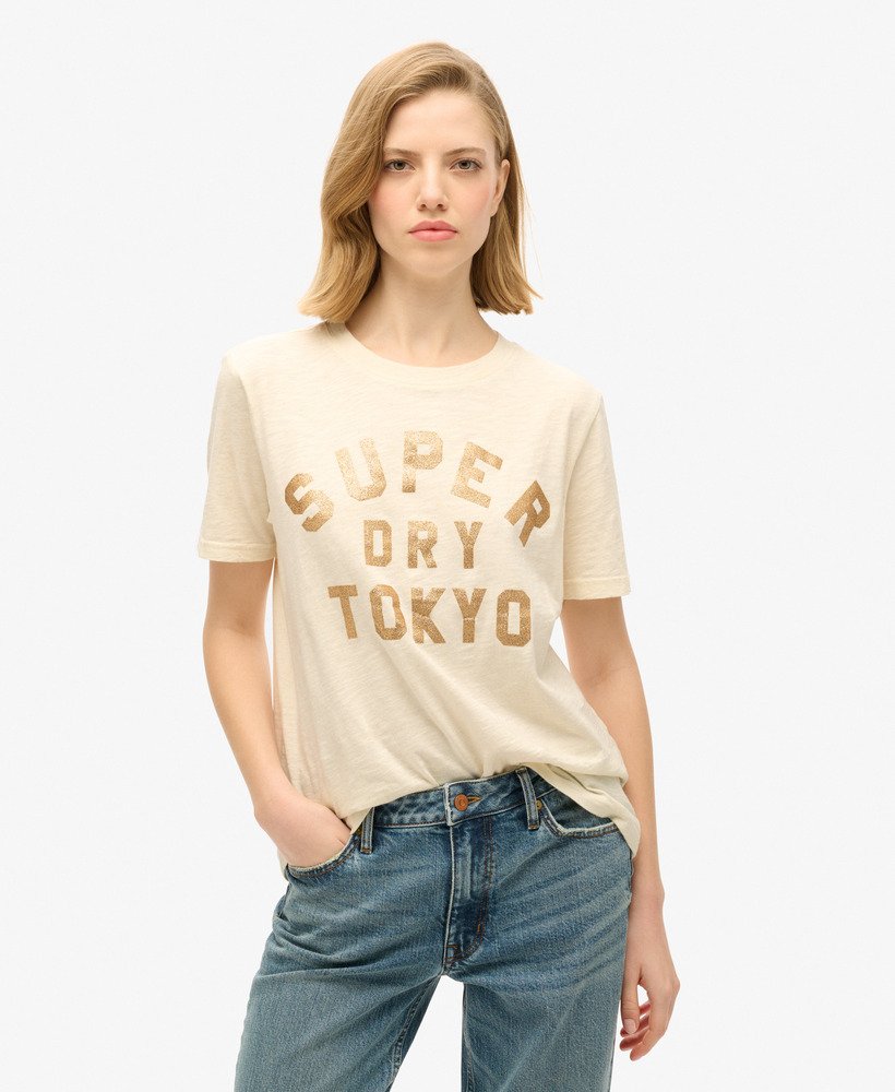 クリームスラブのグリッターロゴリラックスtシャツ