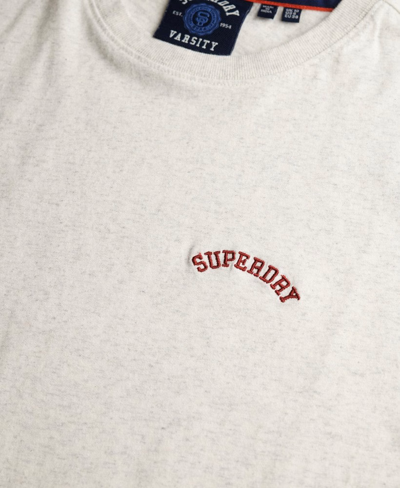 エッセンシャルロゴ入りフィットTシャツ