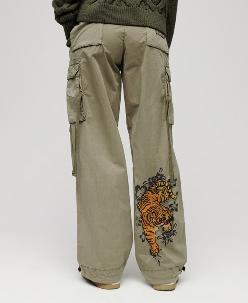 superdry x ringspun ボーイフレンド カーゴパンツ(チャイブグリーン)